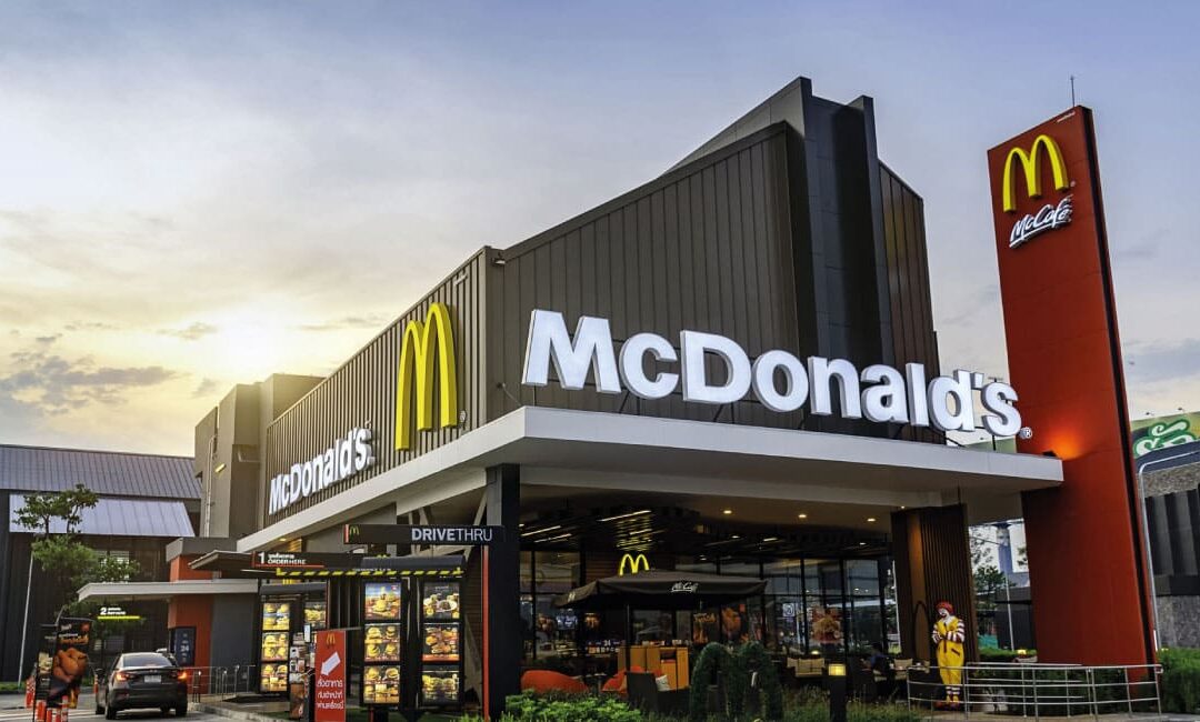 Caso de estudio: Retos y logros de McDonald’s al implementar kioscos de autoatención